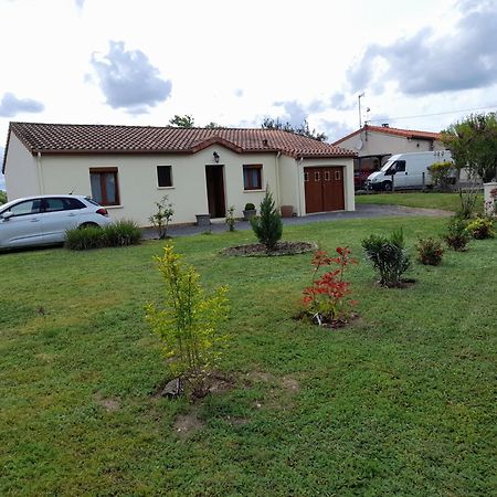 La Belle Maisonette Montmorillon Kamer foto
